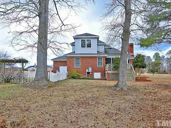 4th image of 714 Creekside Ave