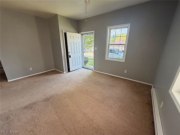 2nd image of 1310 Riverview St