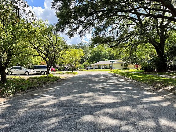 5th image of 13913 Cherry Creek Dr