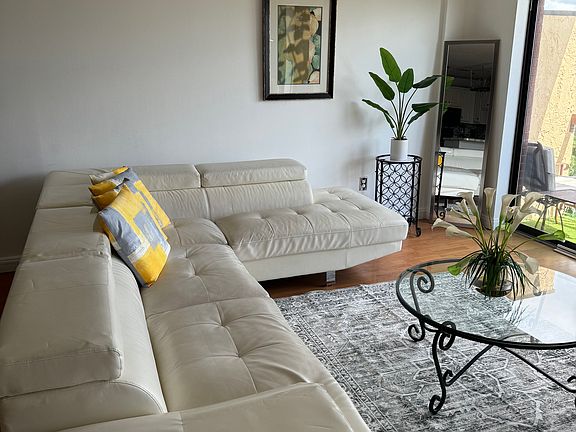 4th image of 217 Franklin Ave #501