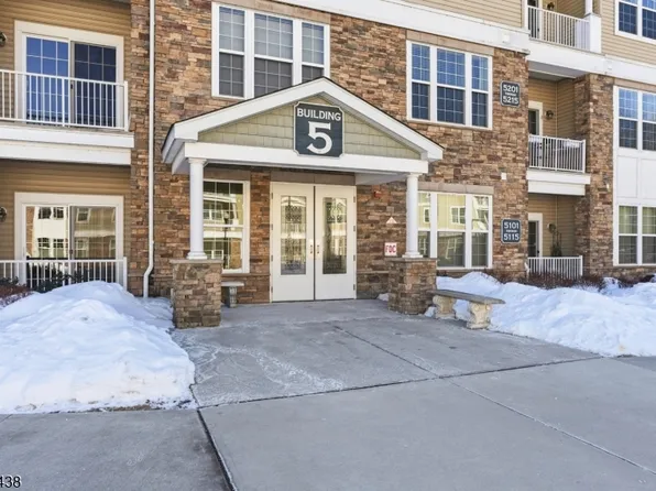 5301 Veterans Dr, Rockaway Twp., NJ 07866