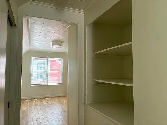 715 Linda Vista St — Photo 17