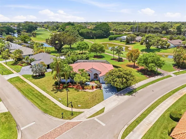 11008 Boca Woods Ln, Boca Raton, FL 33428