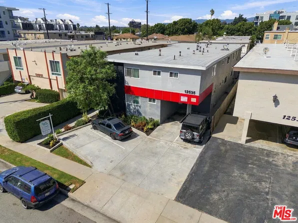 12535 Pacific Ave, Los Angeles, CA 90066