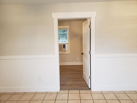 2nd image of 5094 J E L Dr APT 3