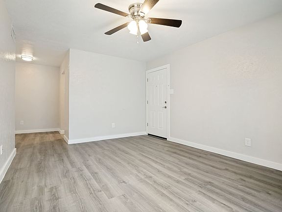 5th image of 524 S Carroll Blvd #8b4971a3a