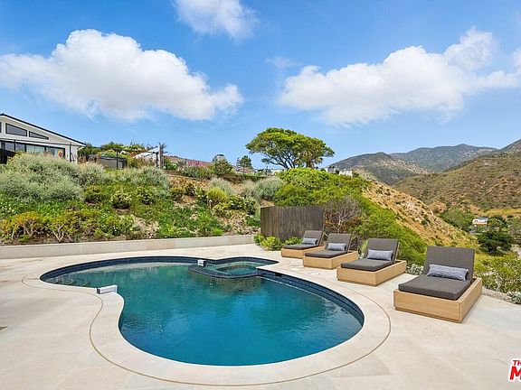 2nd image of 6326 Trancas Canyon Rd