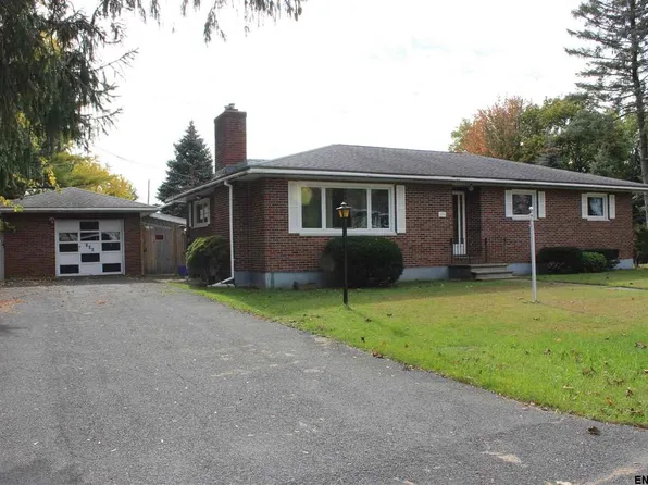 105 Massachusetts Ave, Cohoes, NY 12047