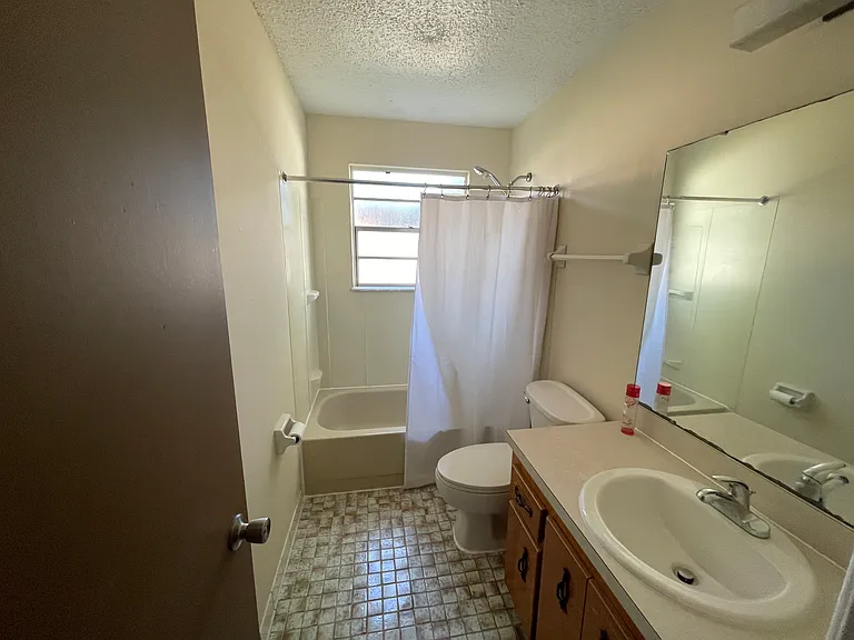 2679 Aberdeen Ct — Photo 15