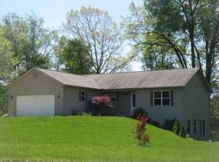 671 Cobblestone Trl, Howell, MI 48843