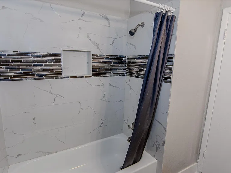 1647 Northwood St #1647 — Photo 8