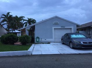 11110 SW 10th St, Pembroke Pines, FL 33025