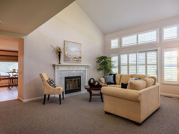 5th image of 20 Pembroke Ct