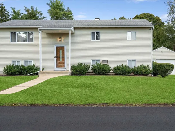 101 Centerwood Street, West Babylon, NY 11704