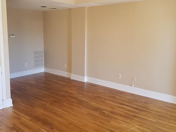 Dining nook across from kitchen