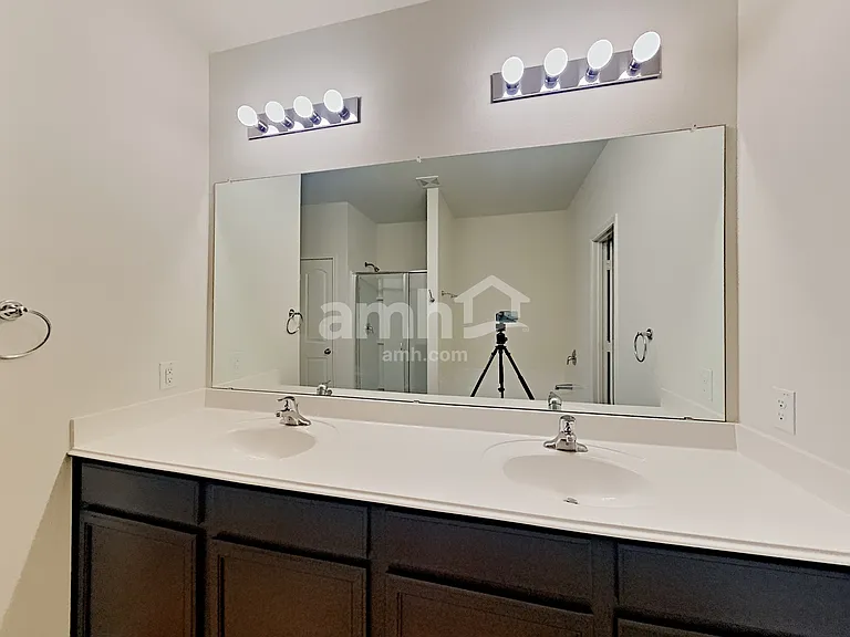 12898 Cedarcreek Trl — Photo 10
