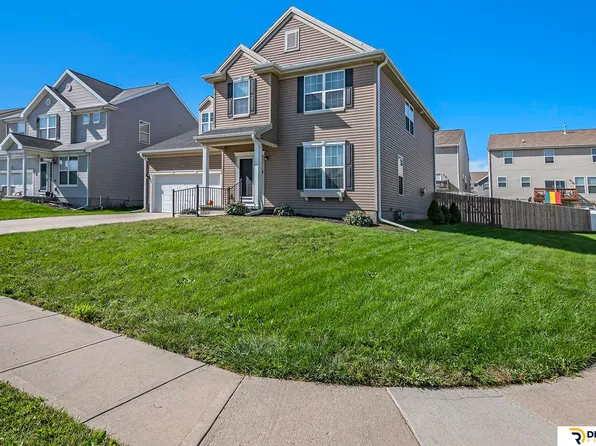 7426 N 88th St, Omaha, NE 68122