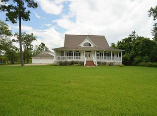 1202 S Country Club Dr, Shoreacres, TX 77571