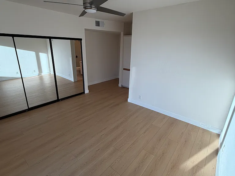 4741 Radford Ave #203 — Photo 24