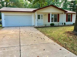 100 Julie Ln, Saint Peters, MO