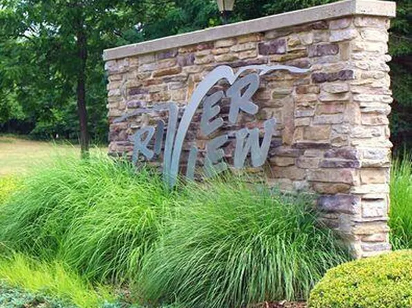 1733 Fairview Dr, Allegan, MI 49010