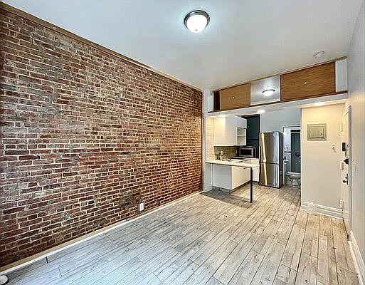 1st image of 9 W 107th St #1F