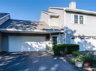 7000 Mill Rd UNIT 1-D, Brecksville, OH 44141