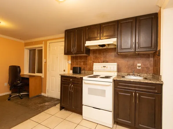 10230 128th St, Surrey, BC V3T 2Z3