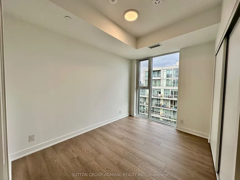 1660 Bloor St W #903 — Photo 10