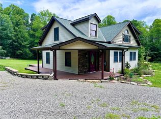 221 Whitaker Rd, Harrisville, PA 16038