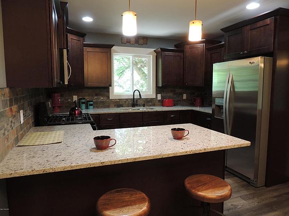 3rd image of 3079 Juneberry Ave SE