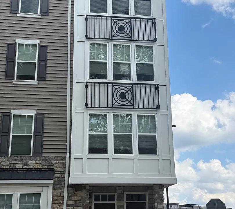 201 Charles Ellis Dr #201