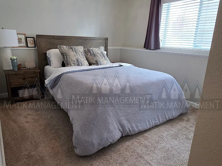 4287 Trumpeter Dr SE — Photo 46