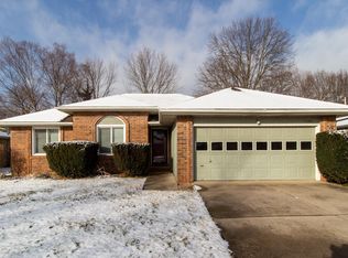 1133 W Maplewood St, Springfield, MO 65807