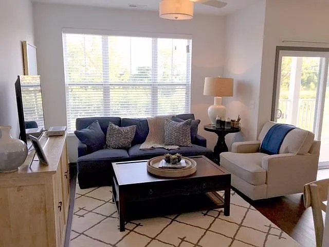 15001 Creekstone Way — Photo 33