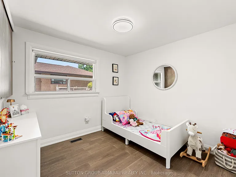 3 Hartland Rd — Photo 16