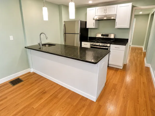 17 Sycamore Ter APT 2, Somerville, MA 02145