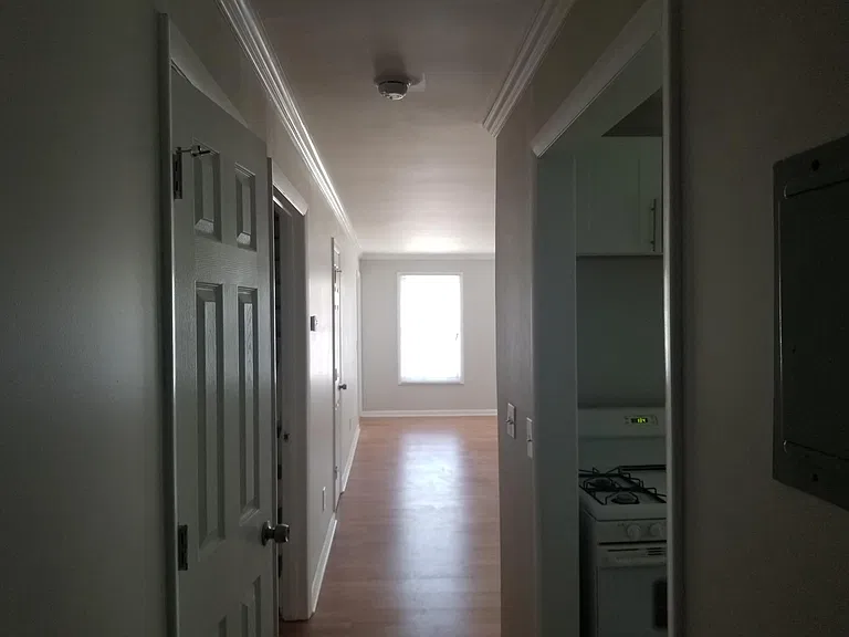 736 Savin Ave #2R — Photo 9