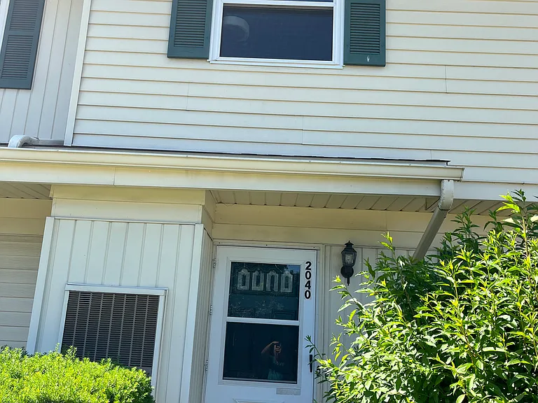 2040 Higby Dr — Photo 23