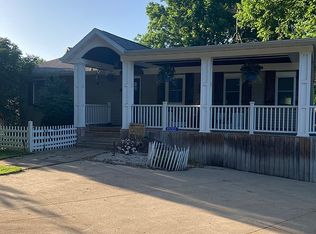 20301 247th St, Manchester, IA 52057