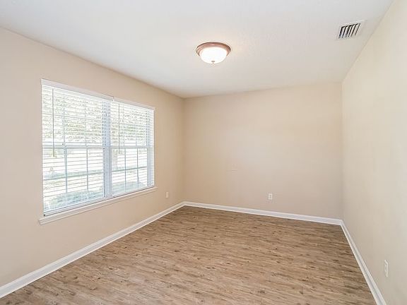 3rd image of 5254 Summit Lake Dr
