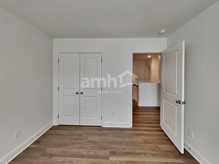 1035 Highland Walk — Photo 28