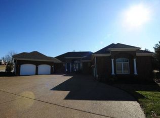 1598 Barclay Ave, Owensboro, KY 42303