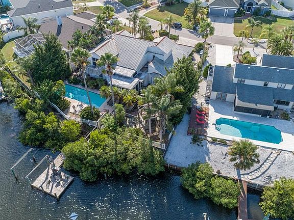 4th image of 6615 Dolphin Cove Dr