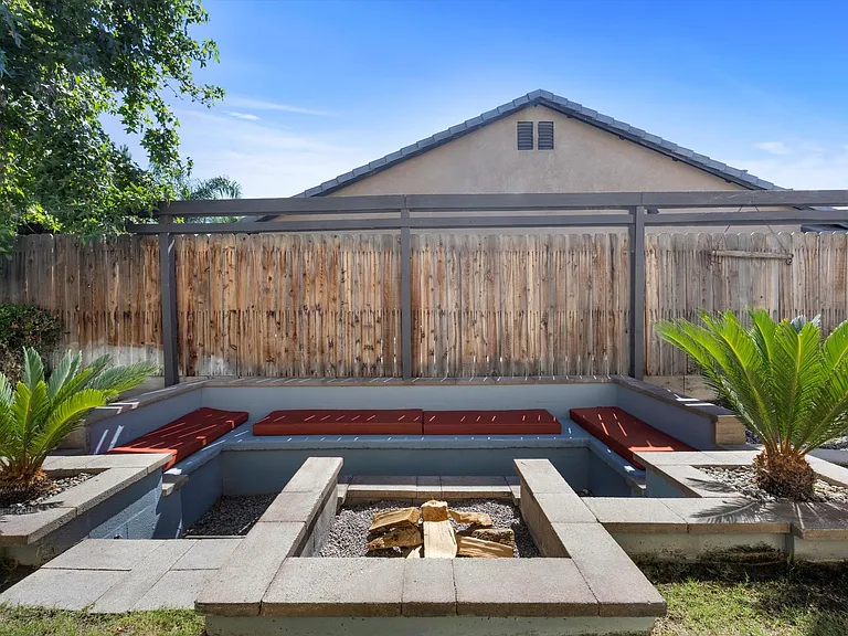 11004 Corbett Canyon Dr — Photo 12