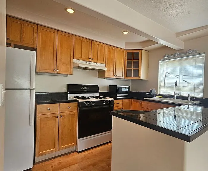99-682 Kahilinai Pl — Photo 1