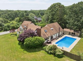 4 Running Tide Rd, Cape Elizabeth, ME 04107