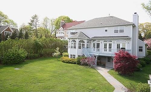 2nd image of 64 W Lake Blvd