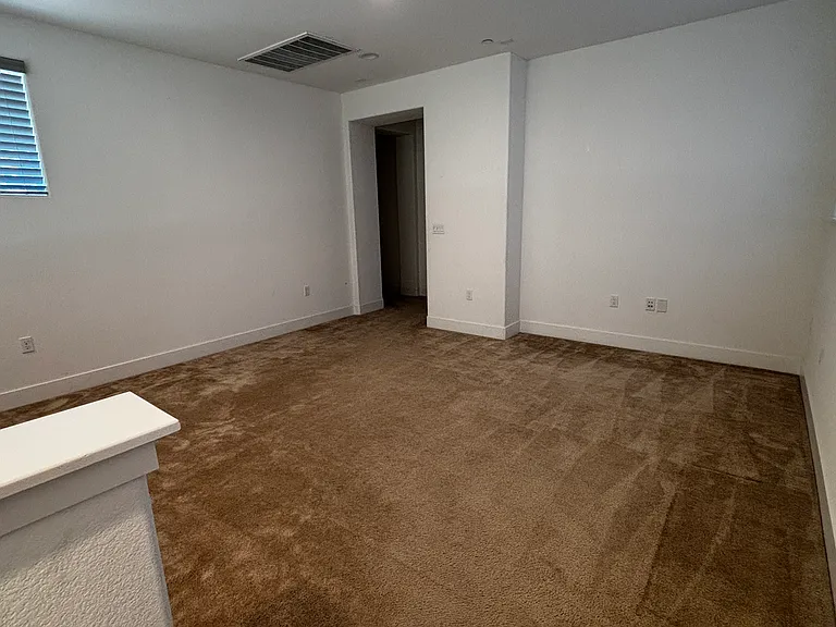 1462 S Barker St — Photo 14