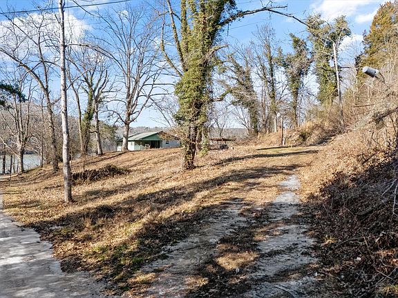 5th image of 9136 Solway Ferry Rd